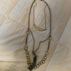Chico’s Triple string necklace
